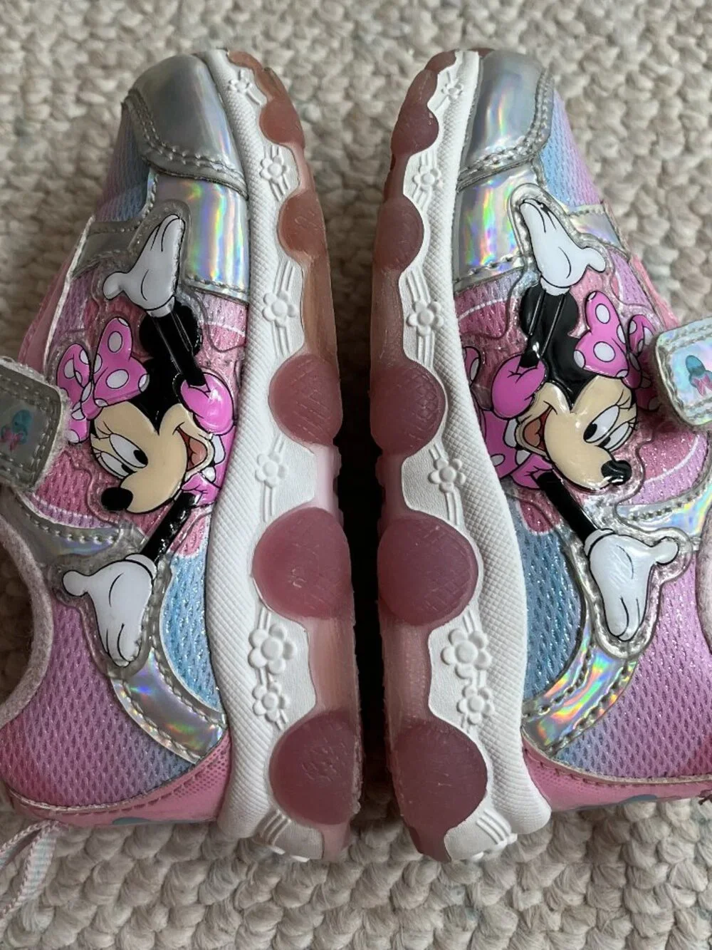 LIGHT UP Disney Minnie Mouse Little Girl’s Size 7 Sneakers Shoes Kids - Picture 9 of 12